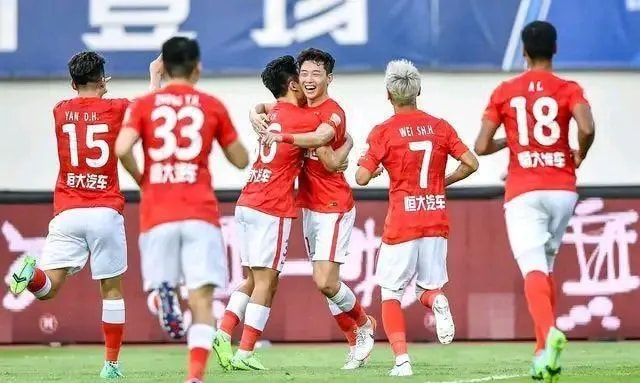 包含NBA总决赛赛程吃紧，广州队窗口期调整名单，质疑声仍在，年轻球员得到机会的词条